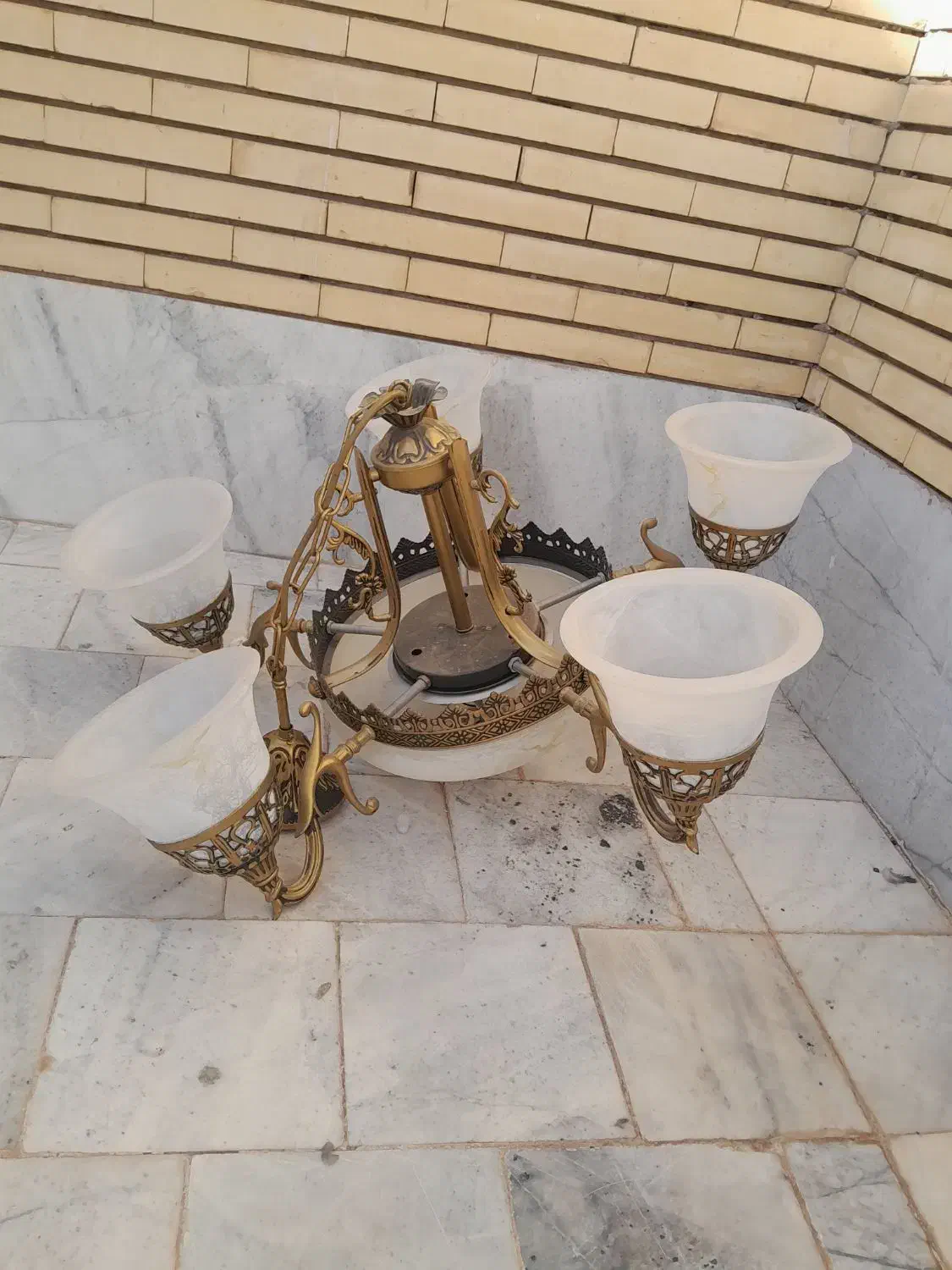 یک عدد لوستر|لوستر و چراغ آویز|رفسنجان, |دیوار