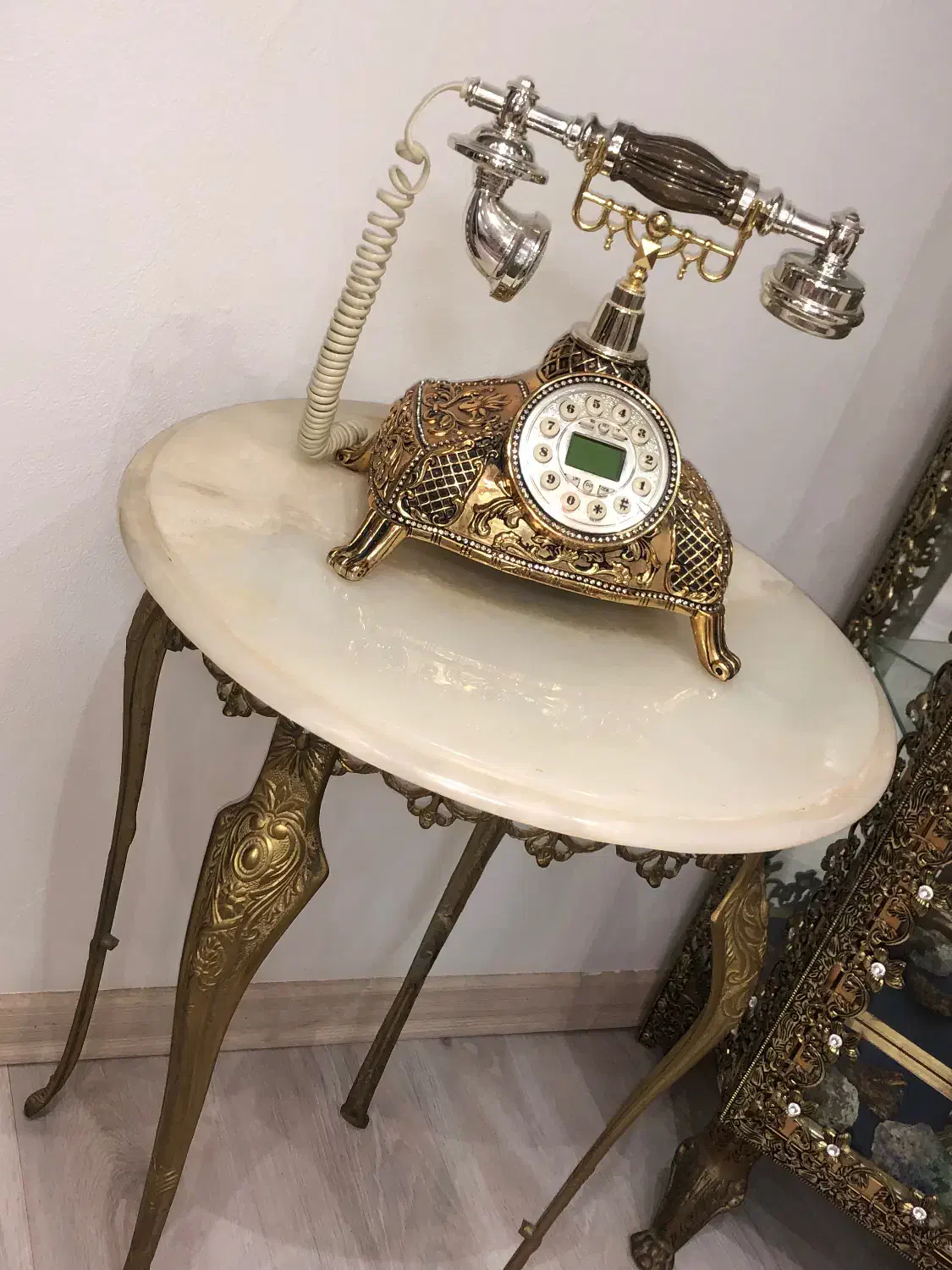 میز تلفن برنزی با سنگ مرمر اصل|میز تلفن|اردبیل, |دیوار