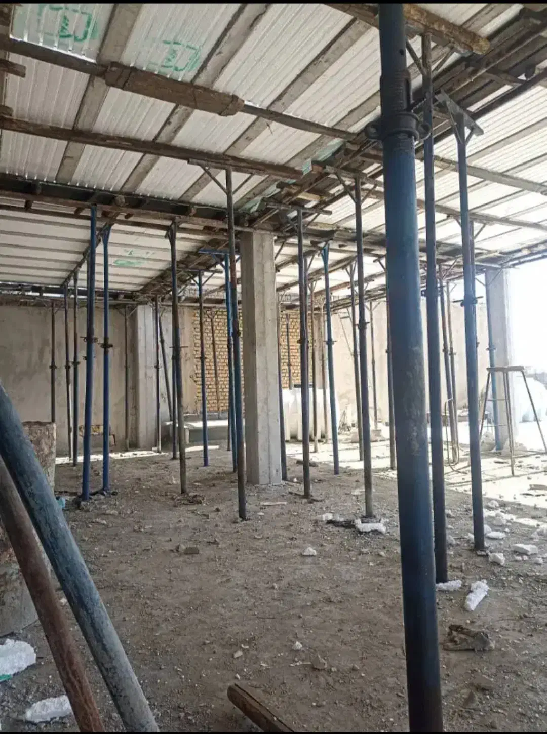 اجرای اسکلت بتنی کف سقف ستون استخر و پله|خدمات پیشه و مهارت|ایذه, |دیوار