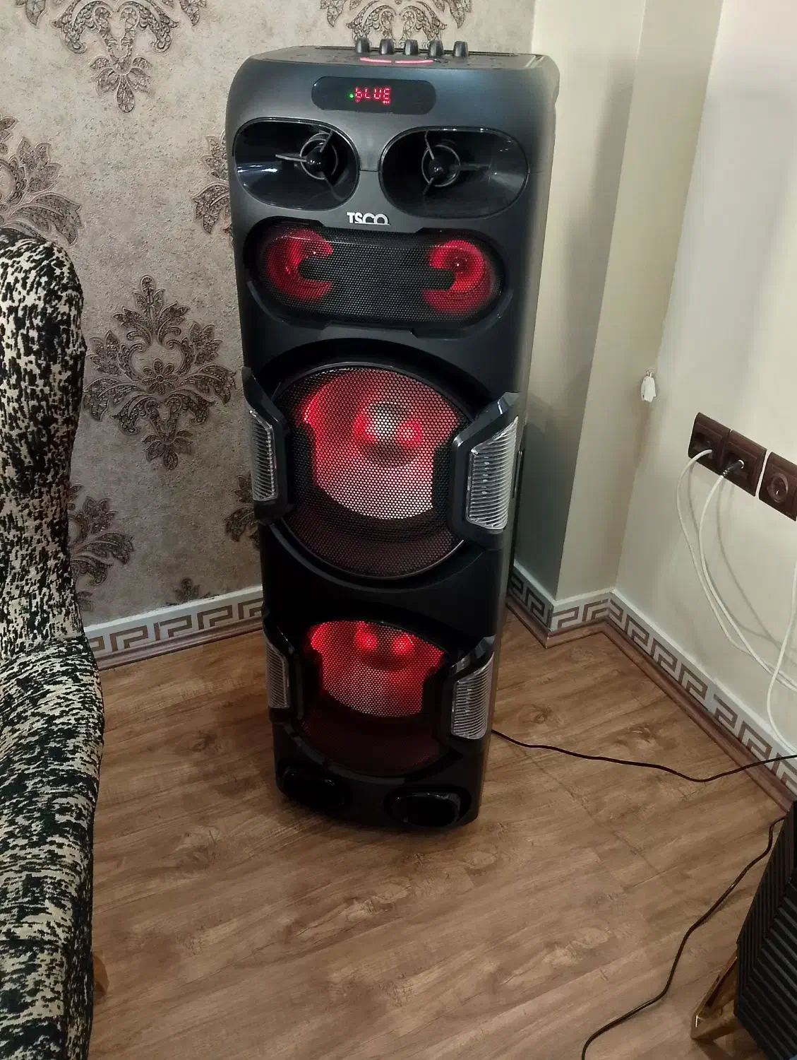 اسپیکر تسکو|سیستم صوتی خانگی|تهران, نیروی هوایی (پیروزی)|دیوار