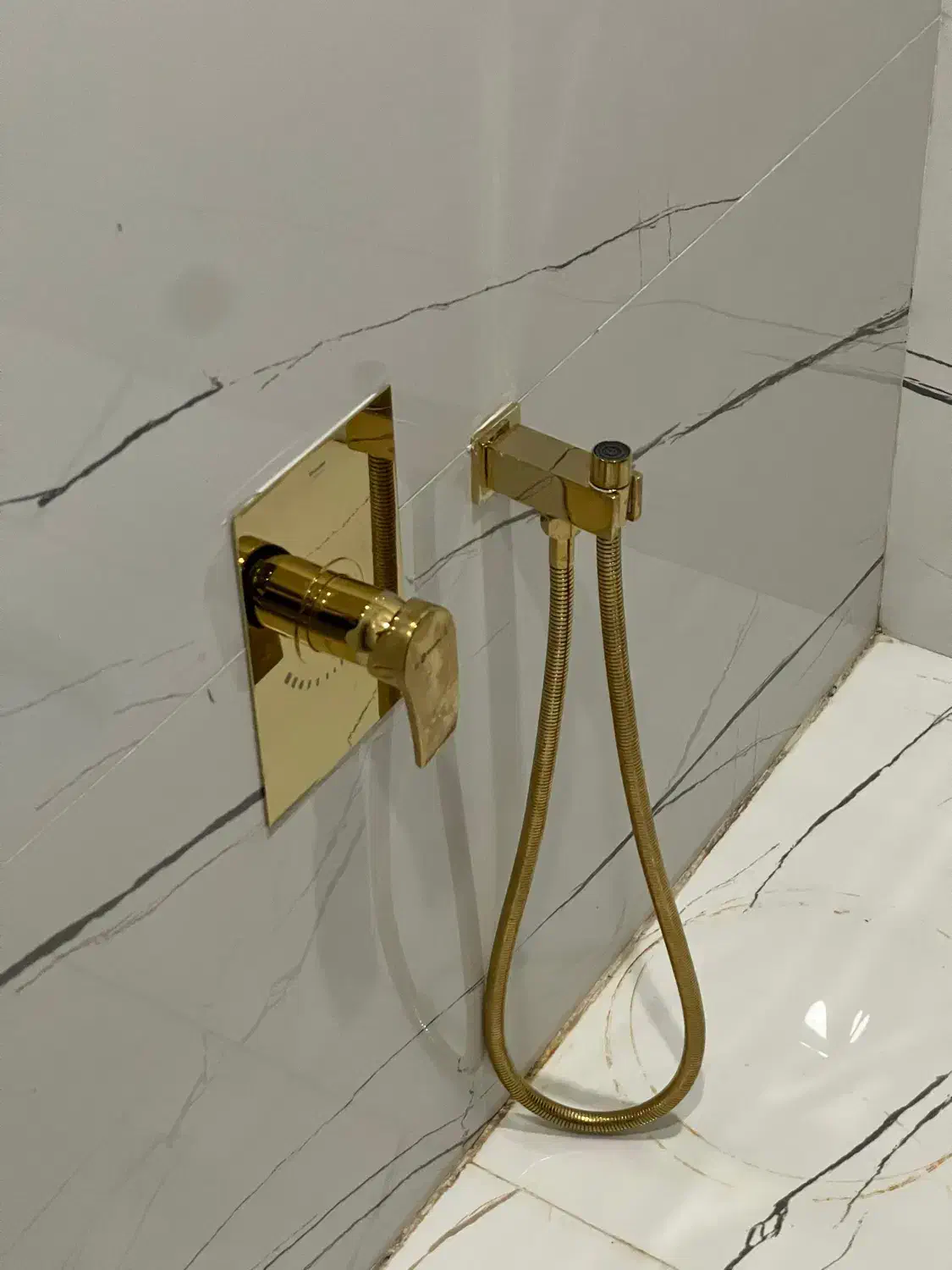 رهن و اجاره(۹۵ متر) ۲ خواب تاپ لوکیشن * ۲ ساله*