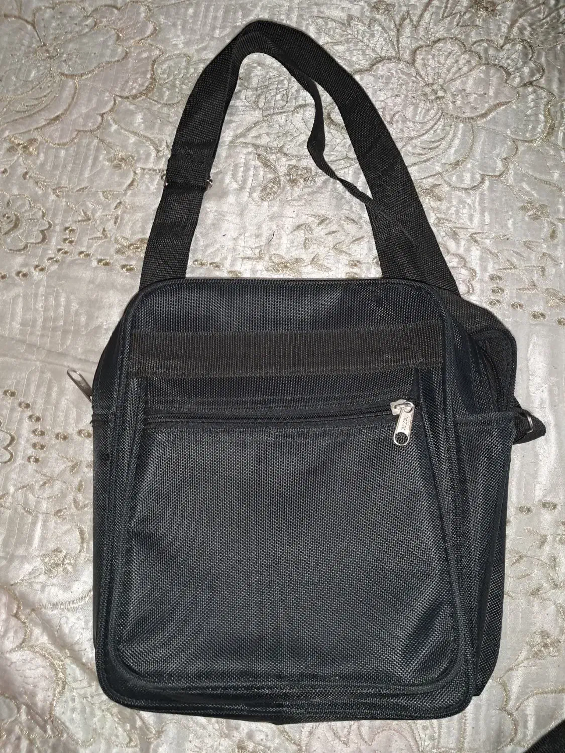 کیف کمری بزرگ|کیف، کفش، کمربند|پرند, فاز ۵|دیوار