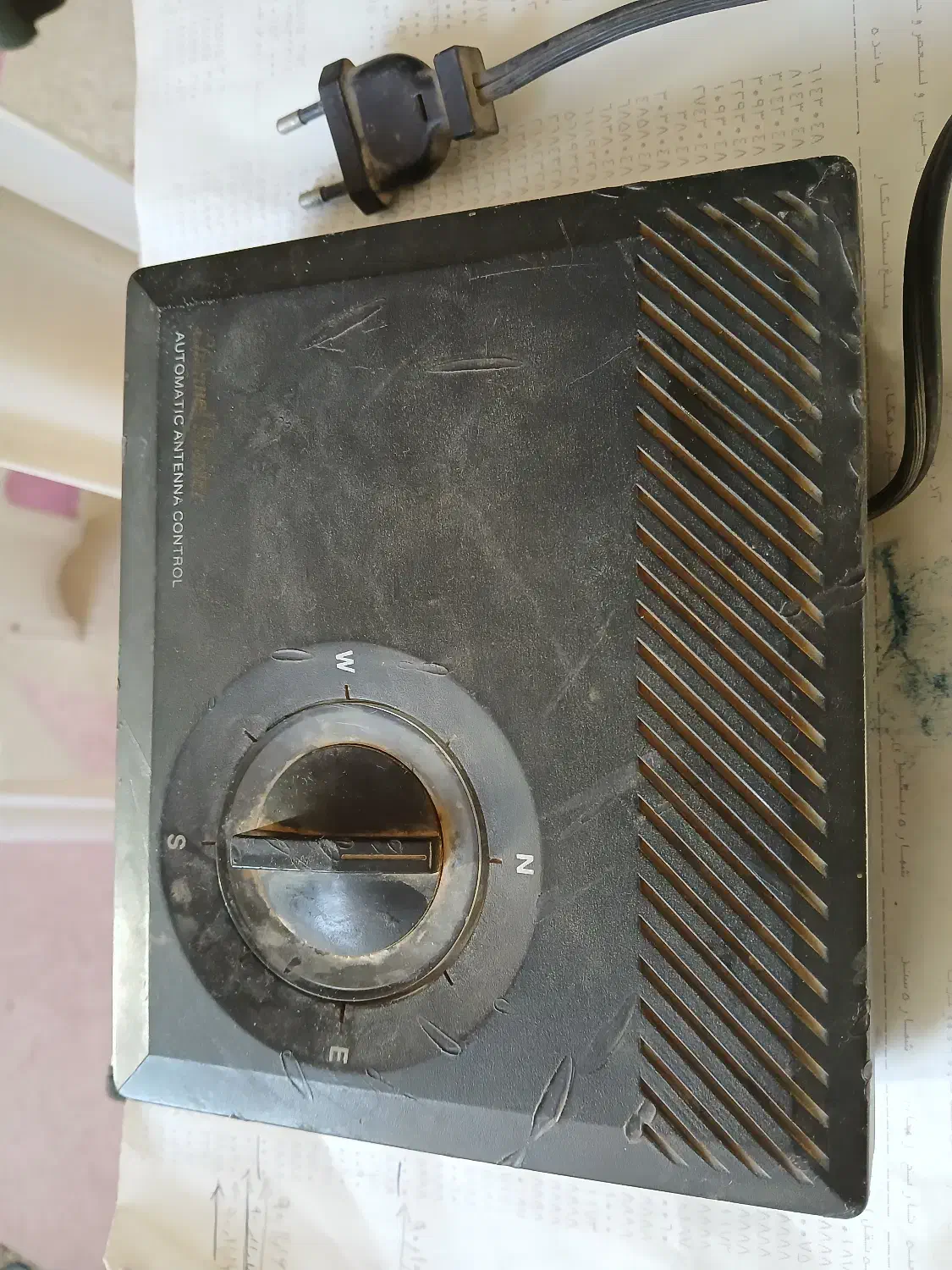 آنتن گردون|صوتی و تصویری|دماوند, مسکن مهر گیلاوند|دیوار