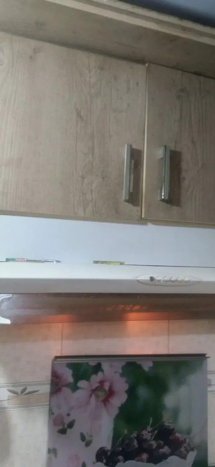 هودوکابینت|هود|رشت, پیرکلاچای|دیوار