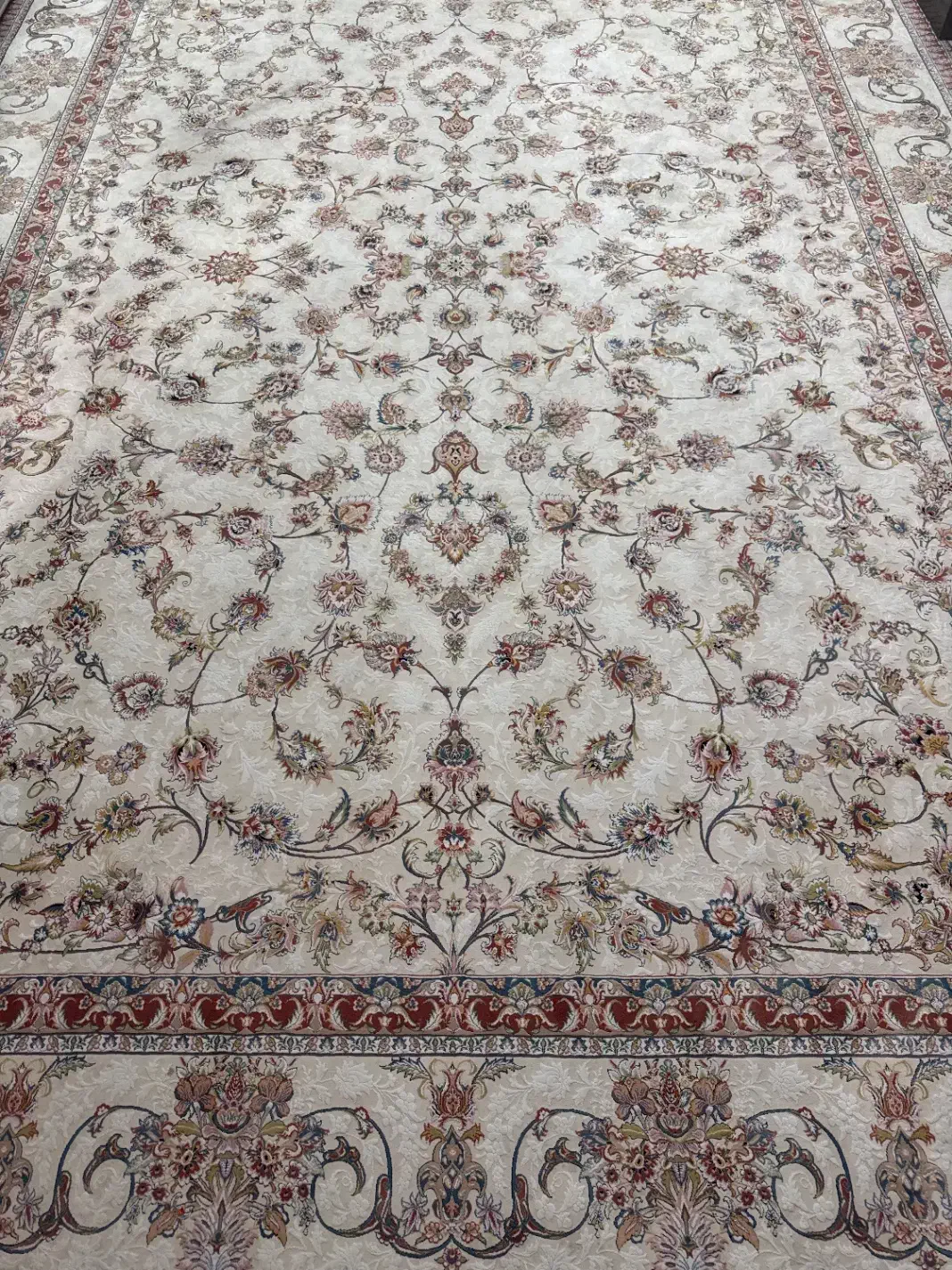 فرش ۱۲۰۰ شانه|فرش|مشهد, کوه سنگی|دیوار