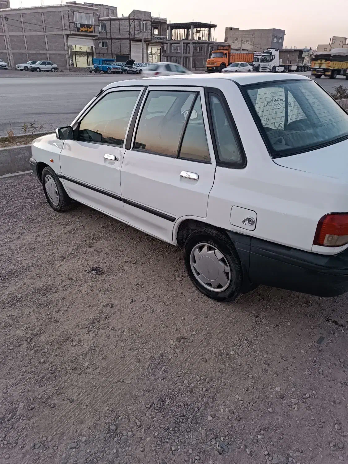 پراید مدل ۸۲|خودرو سواری و وانت|بستان آباد, |دیوار