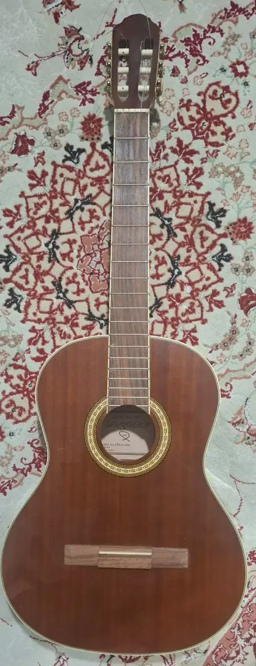 گیتار سوزوکی اصل ۴/۴|گیتار، بیس، امپلیفایر|اصفهان, شیخ اشراق|دیوار