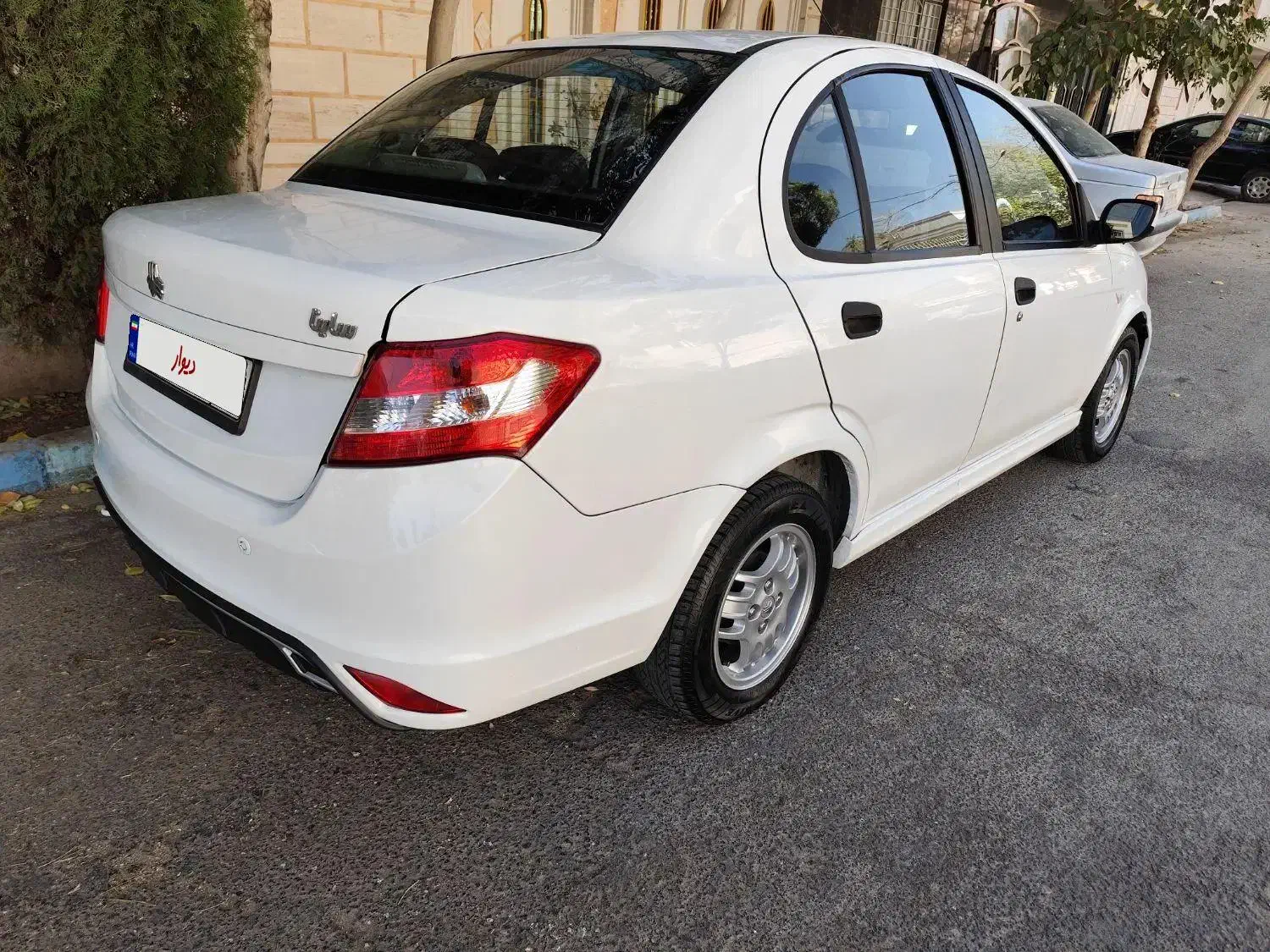 ساینا ۹۶ دوگانه شرکتی|خودرو سواری و وانت|شاهین‌شهر, ۹ دی|دیوار