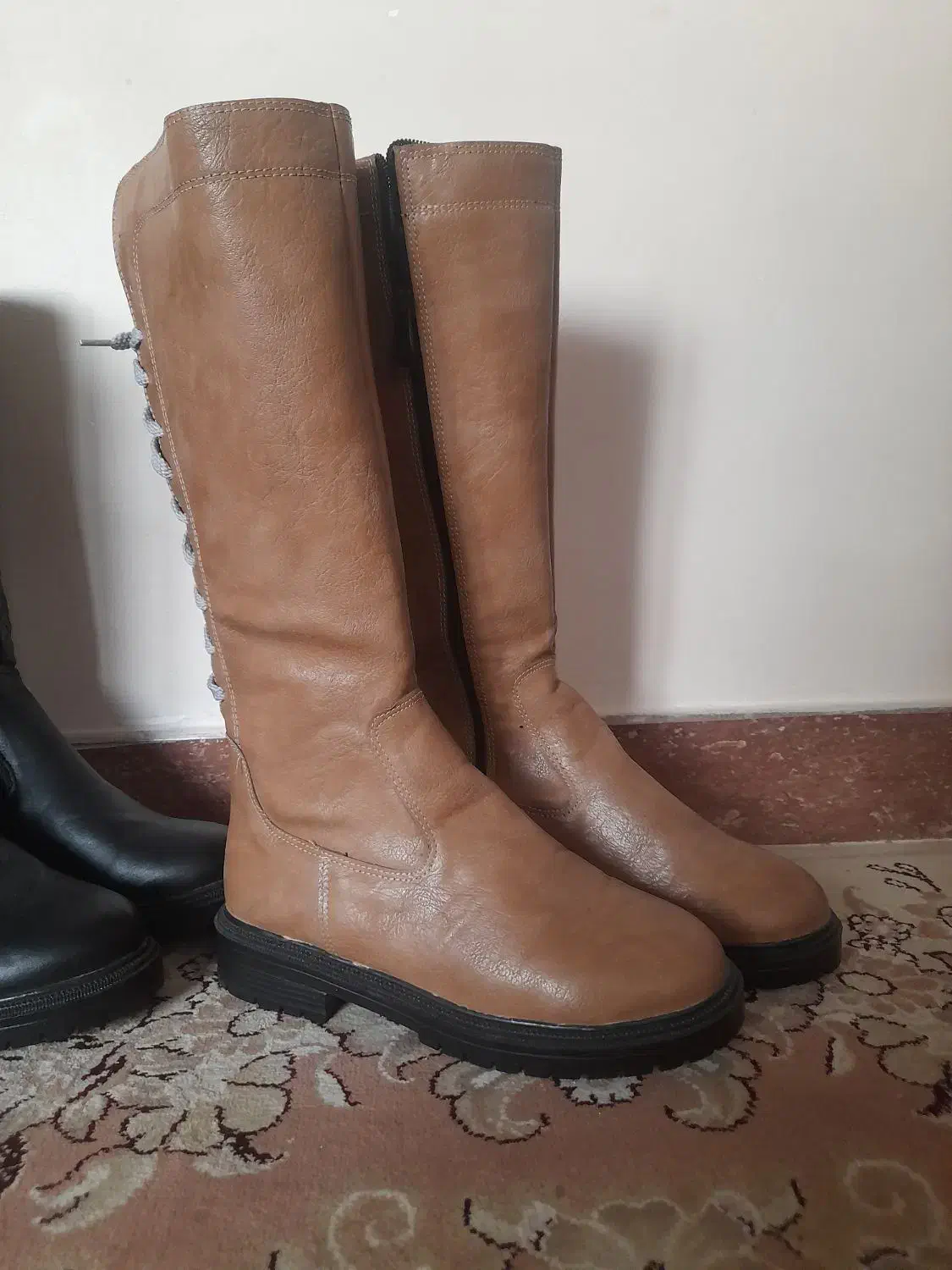 پوتین زنانه ساق بلند،دو جفت|کیف، کفش، کمربند|تبریز, |دیوار