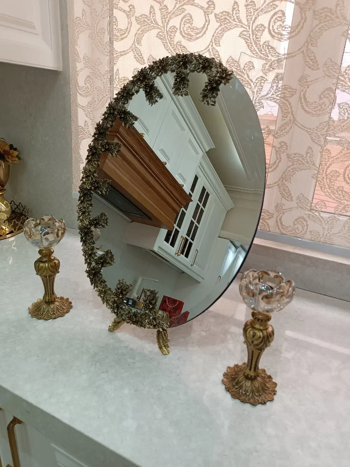 آینه شمعدان برنز|آینه|اندیشه, اندیشه فاز ۳|دیوار