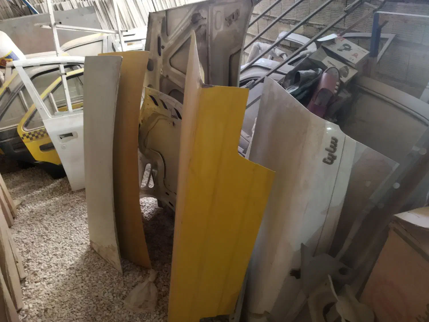 بدنه خودرو ایرانی|قطعات یدکی و لوازم جانبی|اصفهان, رهنان|دیوار