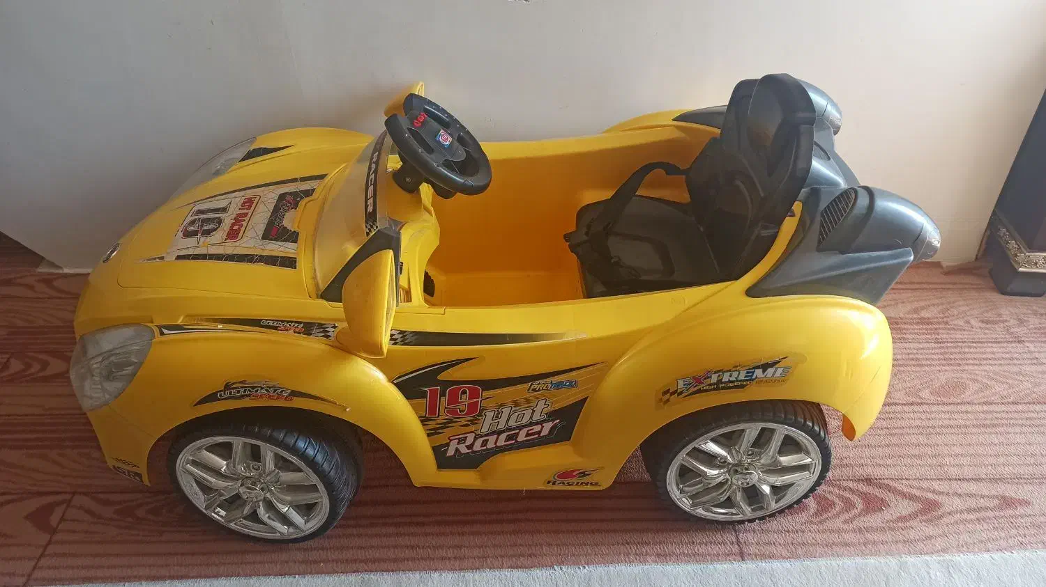 ماشین شارژی کودک|اسباببازی بچه|مرند, |دیوار