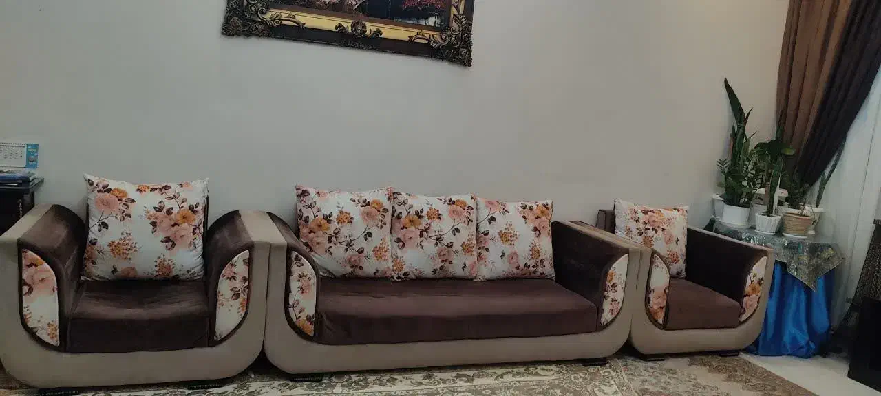 مبل ۷نفره درحدنو|مبلمان خانگی و میز عسلی|مشهد, فاطمیه|دیوار