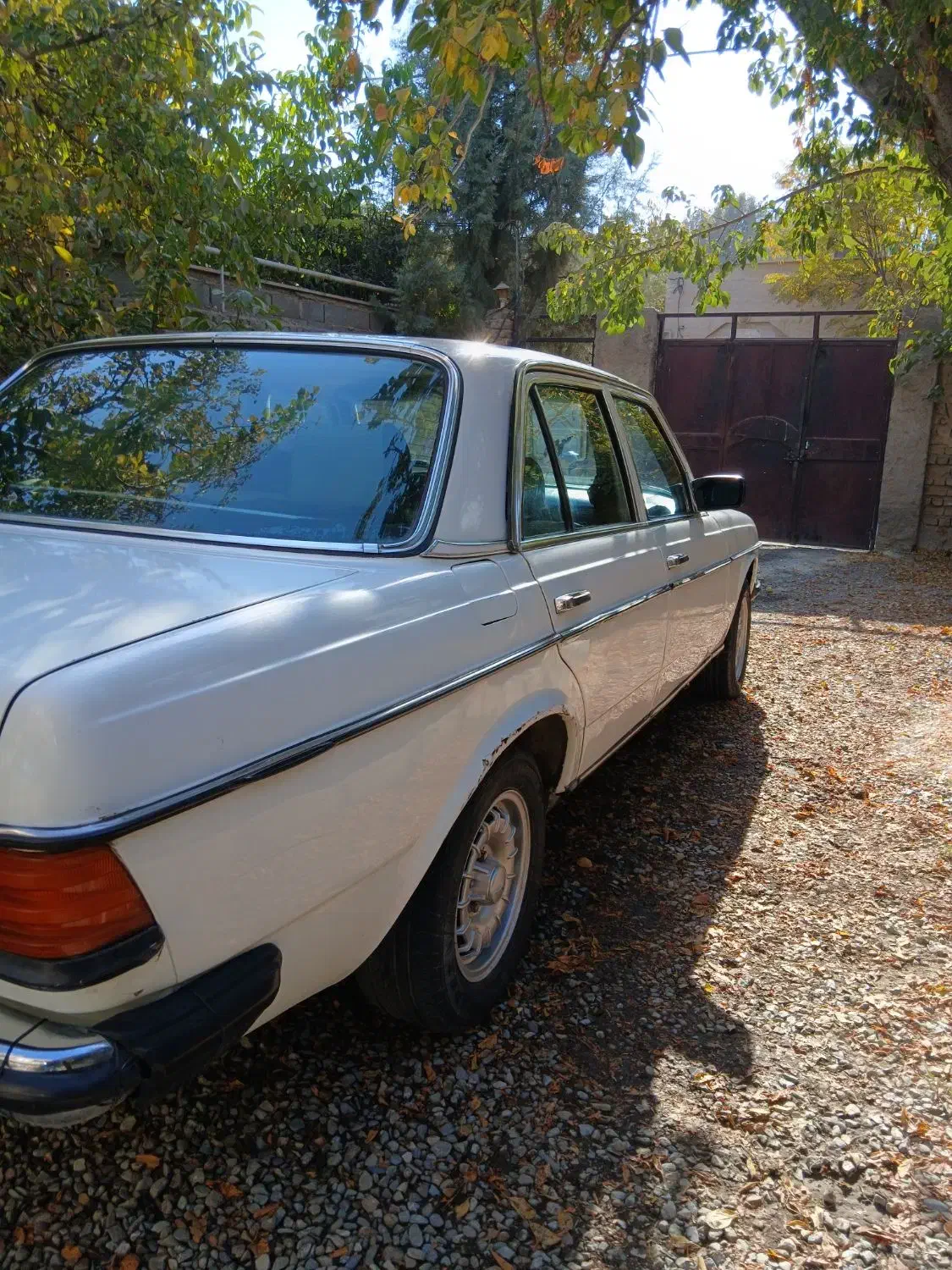 بنز۲۳۰ (دانشجویی) موتور مشکی|خودرو سواری و وانت|کرج, گلشهر|دیوار