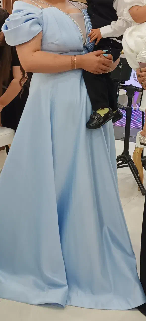 لباس مجلسی|لباس|رباطکریم, الارد|دیوار