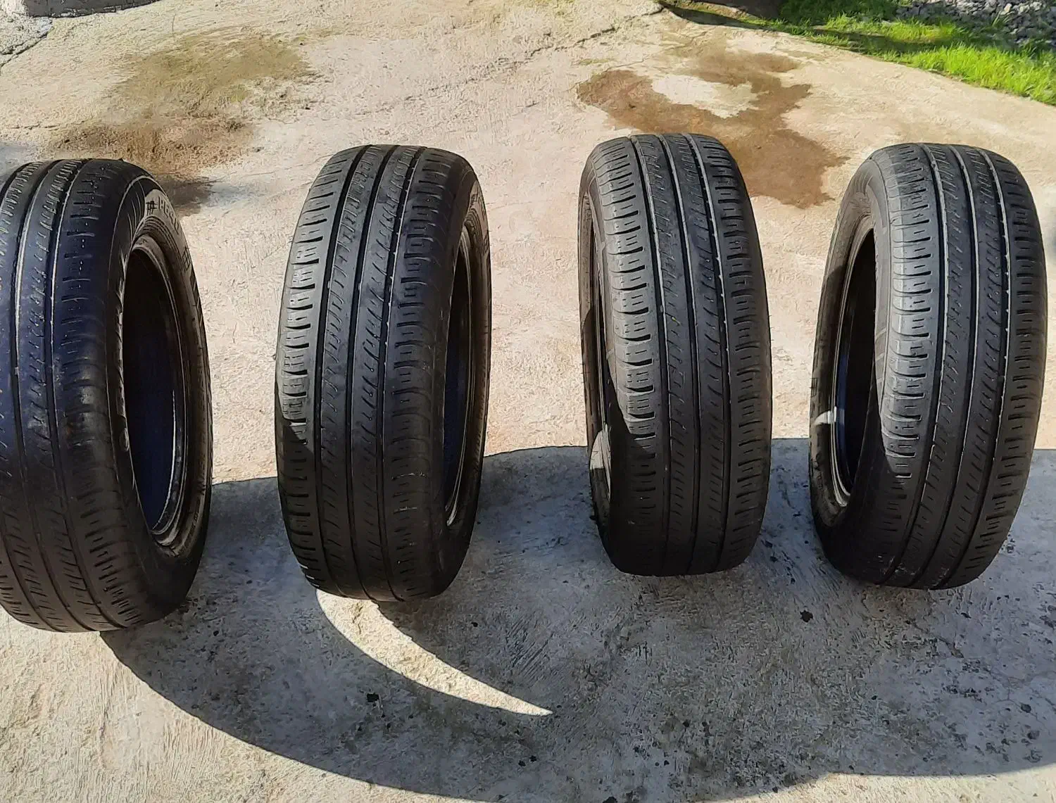 لاستیک پژو ۱۸۵|قطعات یدکی و لوازم جانبی|آستانه اشرفیه, |دیوار