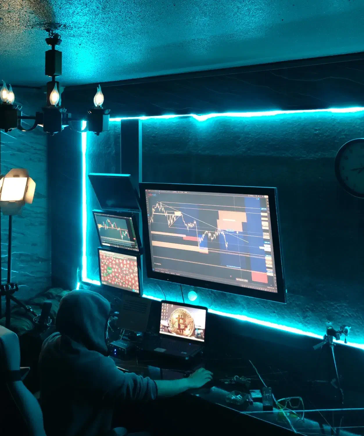 کامپیوتر مانیتور نور کارت صدا میکروفن|قطعات و لوازم جانبی رایانه|تهران, درختی|دیوار