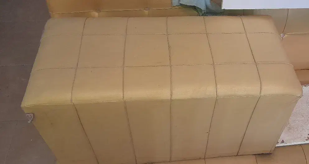 پاف های پشتی دار سالن زیبایی با یک مبل تک|آرایشگاه و سالنهای زیبایی|پاکدشت, پاکدشت (مامازند)|دیوار