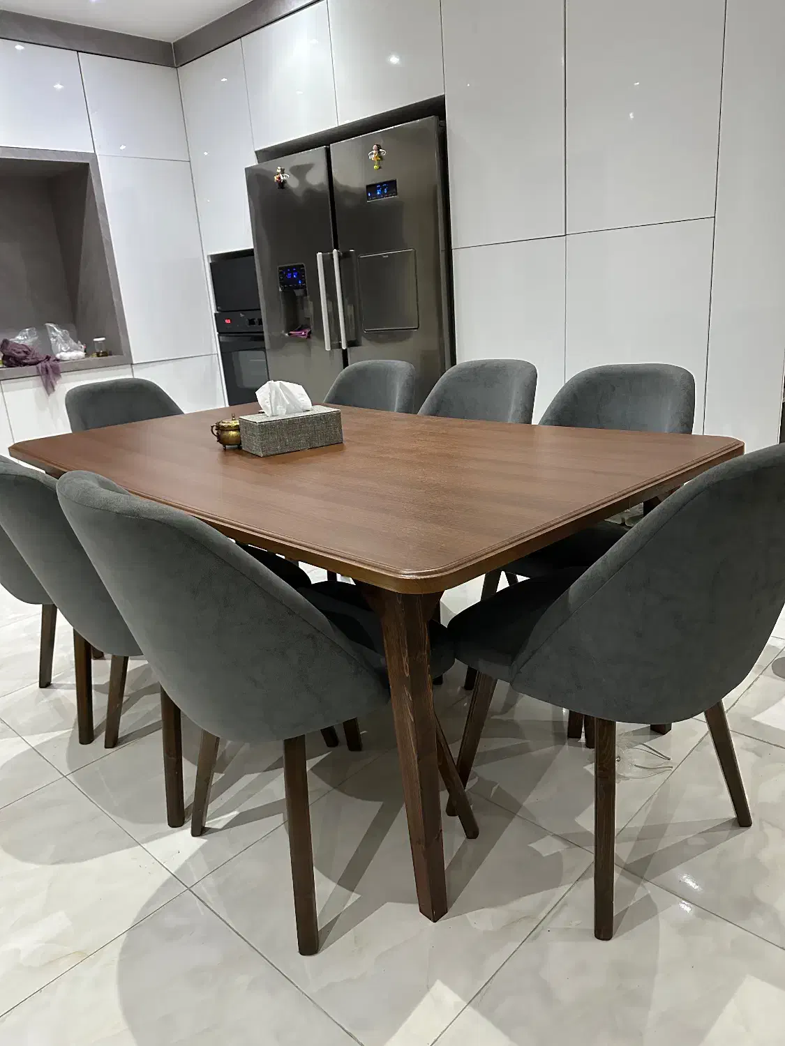 مبل ۹ نفره و میز ناهار ۸ نفره ۷۶۰۰۰۰۰۰|مبلمان خانگی و میز عسلی|ساری, |دیوار