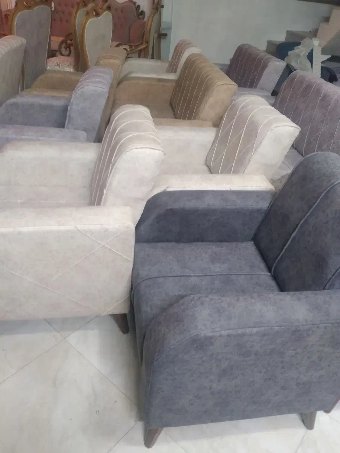 مبل هفت نفره هیجده میلیونوپونصدهزارتومان|مبلمان خانگی و میز عسلی|سراب, |دیوار