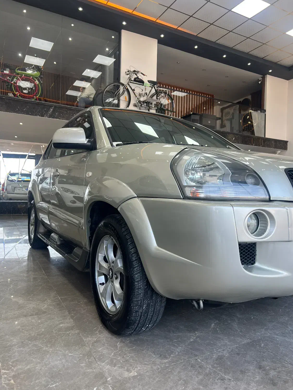 توسان مدل ۲۰۱۰|خودرو سواری و وانت|رشت, کاکتوس|دیوار