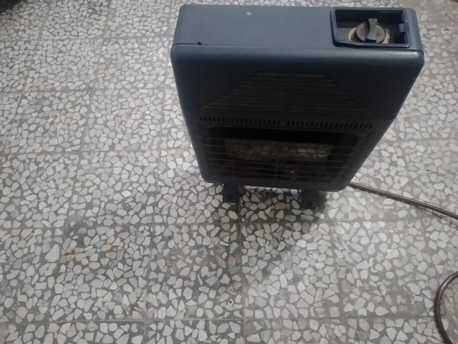 یک عدد بخاری|بخاری، هیتر، شومینه|لنگرود, |دیوار