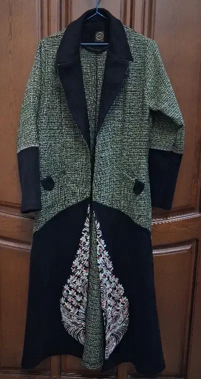 مانتو زمستانی|لباس|کاشان, دشت چال|دیوار