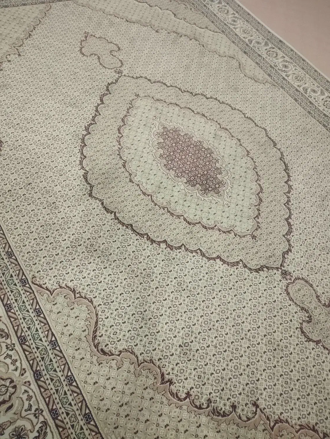 فرش نه متری ریز ماهی|فرش|پارسآباد, |دیوار