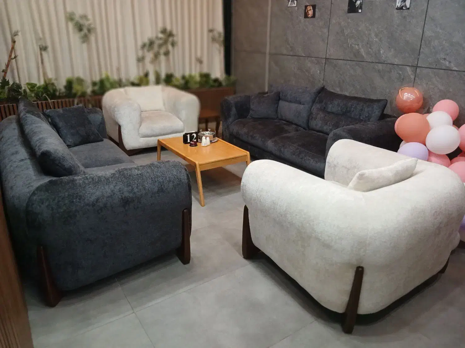 مبل راحتی/شاه نشین*|مبلمان خانگی و میز عسلی|قم, باغ شریفی|دیوار