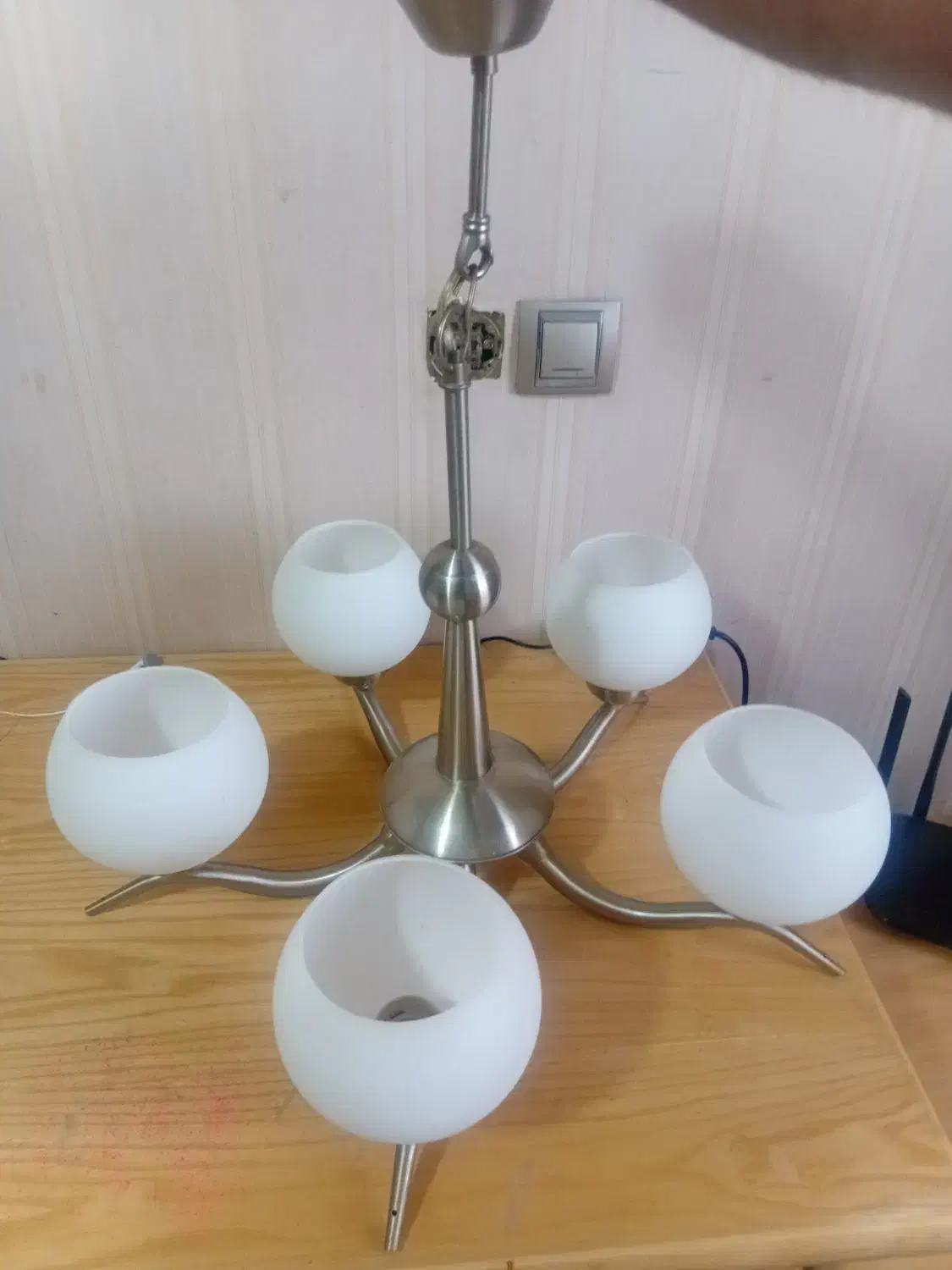 لوستر کلاسیک|لوستر و چراغ آویز|تهران, گلستان (شهرک راه آهن)|دیوار