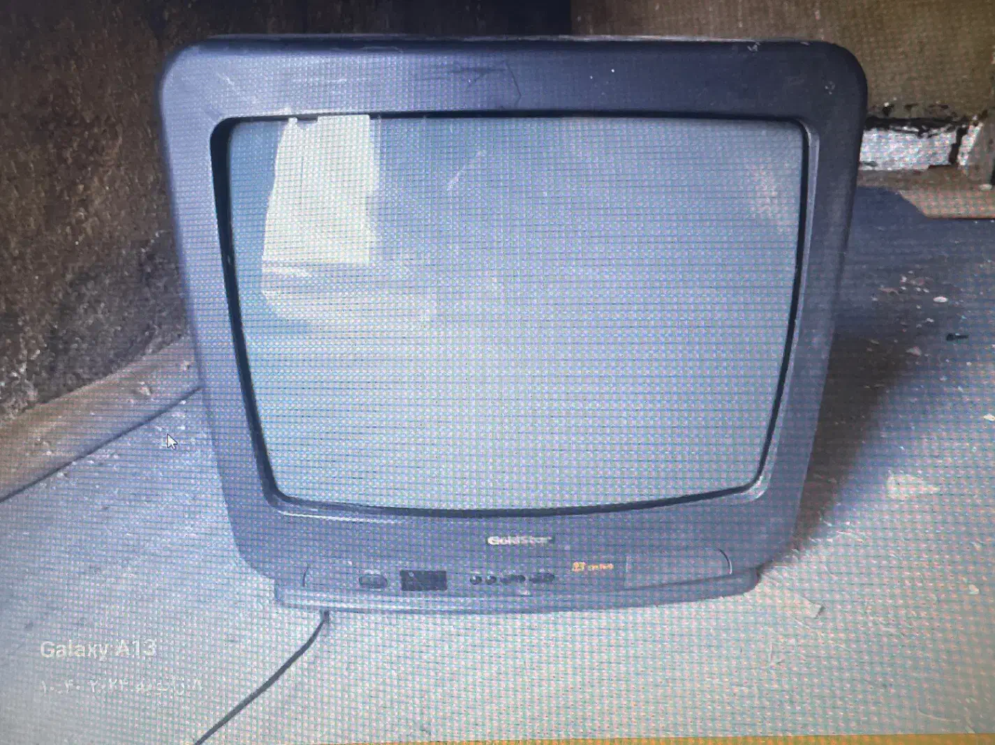 تلوزیون قدیمی|تلویزیون و پروژکتور|باغستان, |دیوار