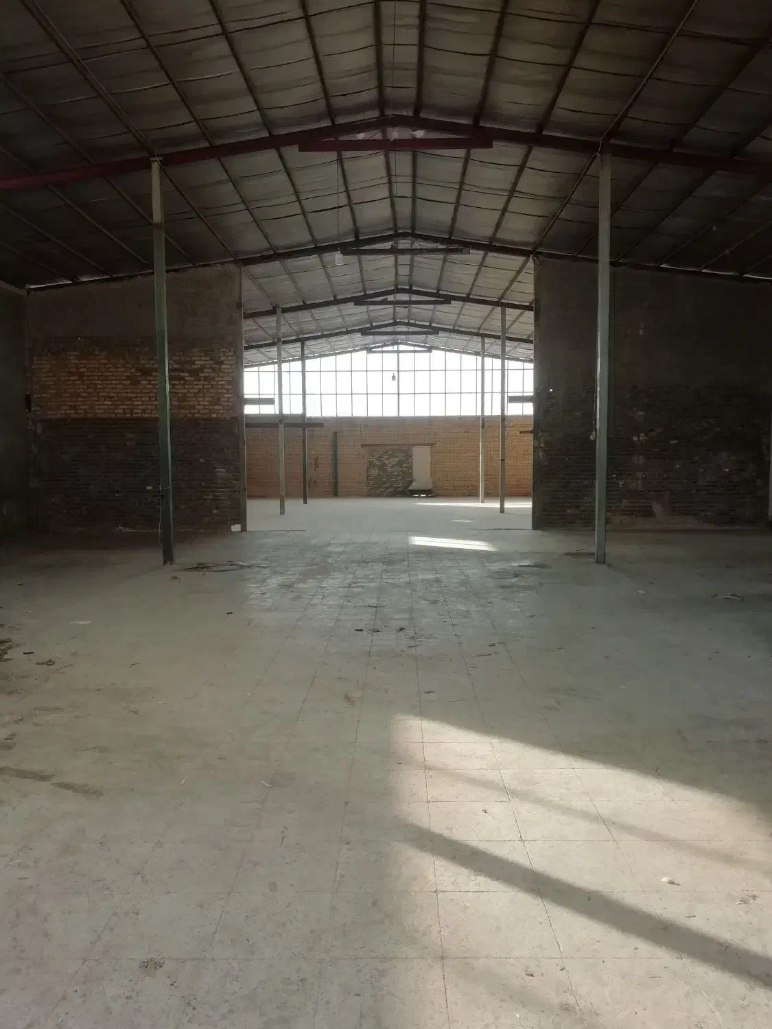 اجاره سوله 1000متری اتوبان فرودگاه|اجارهٔ دفتر صنعتی، کشاورزی، تجاری|اصفهان, قهجاورستان|دیوار