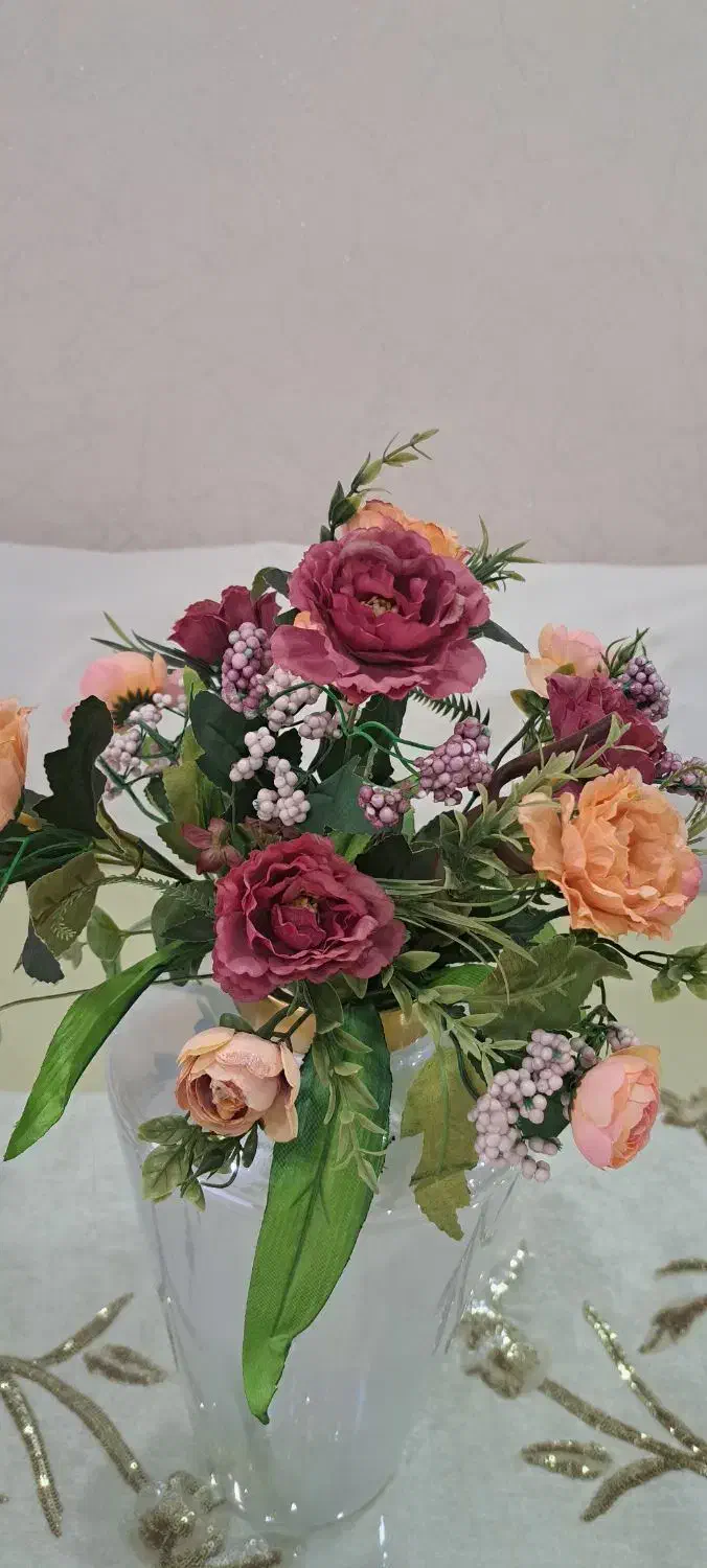 گل در حد نو|گل مصنوعی|همدان, |دیوار