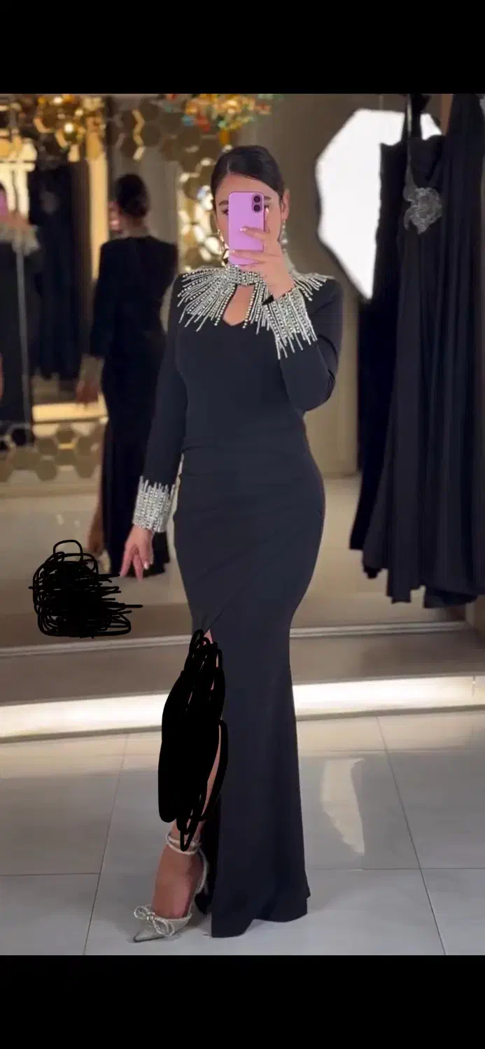 لباس مجلسی|لباس|رودهن, |دیوار