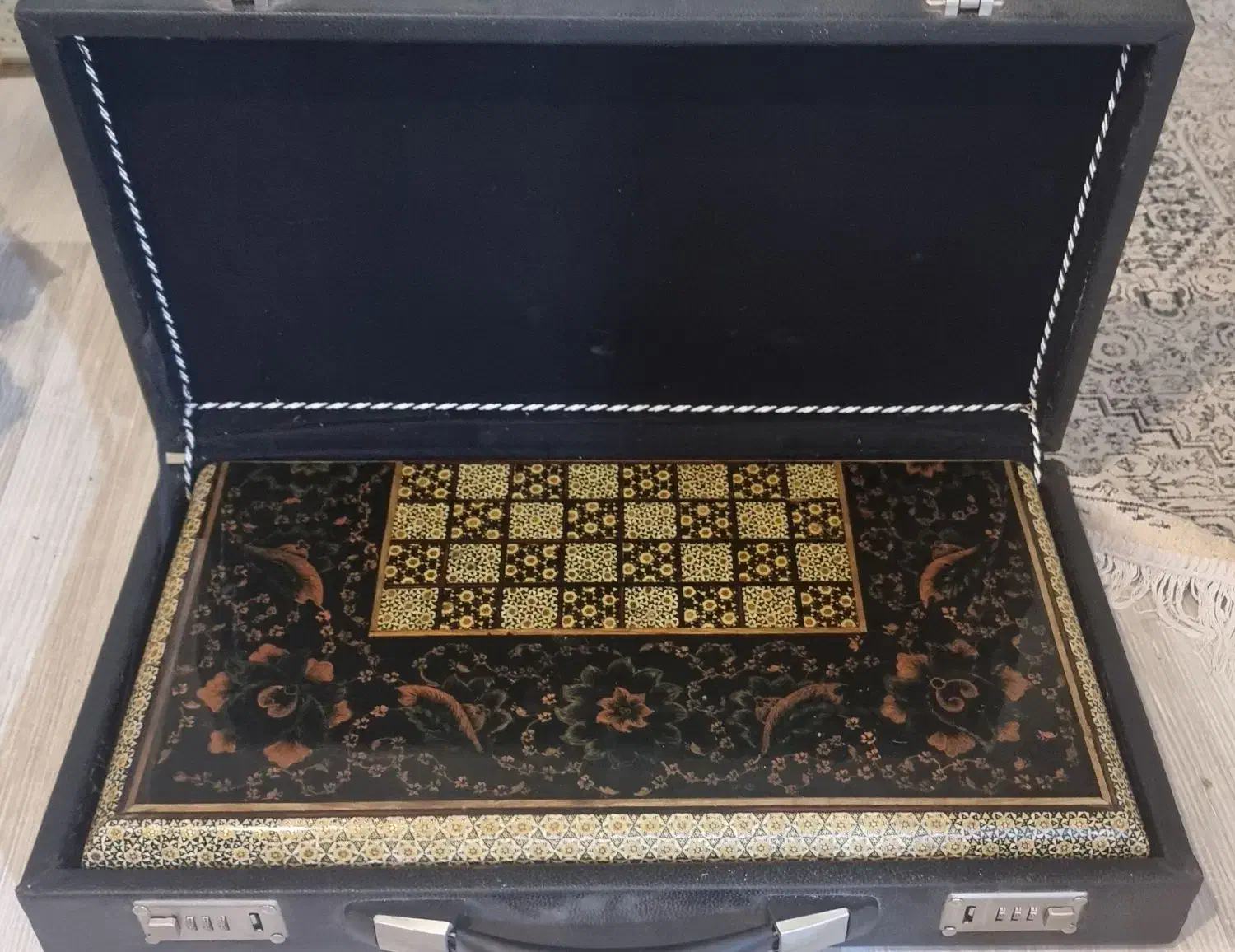 تخته نرد خاتم کاری منبت مشکی بهمراه جعبه مخمل|صنایع دستی و سایر لوازم تزئینی|نور, |دیوار