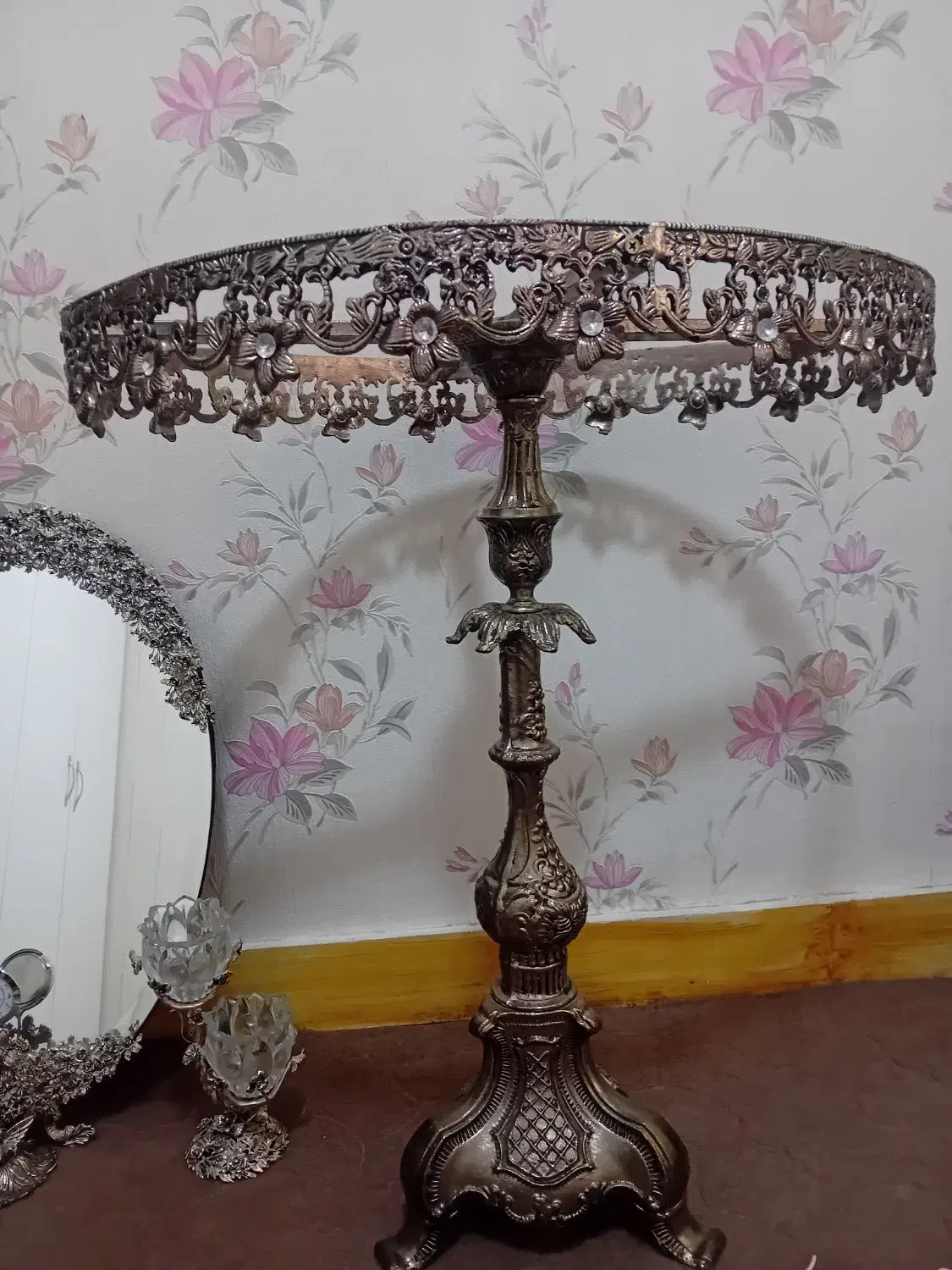 آینه شمعدان|آینه|رباطکریم, رباطکریم|دیوار