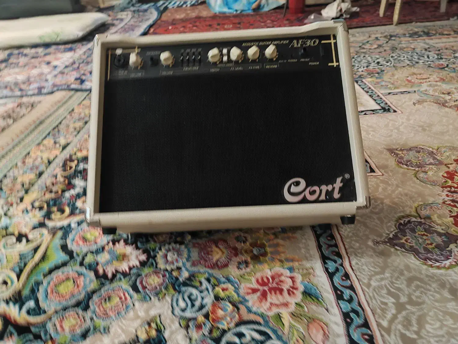 آمپلی فایر کورت گیتار کلاسیک|گیتار، بیس، امپلیفایر|تهران, جهاد|دیوار