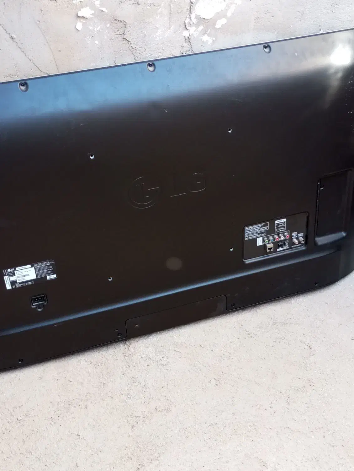 تلویزیون ال سی دی کوره اصلی 49اینج|تلویزیون و پروژکتور|هندیجان, |دیوار