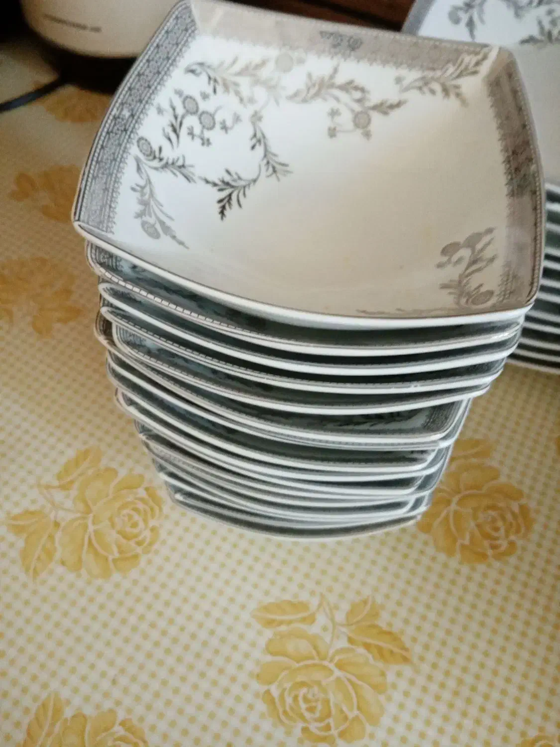 سرویس غذا خوری|ظروف سرو و پذیرایی|شیراز, جمال آباد|دیوار