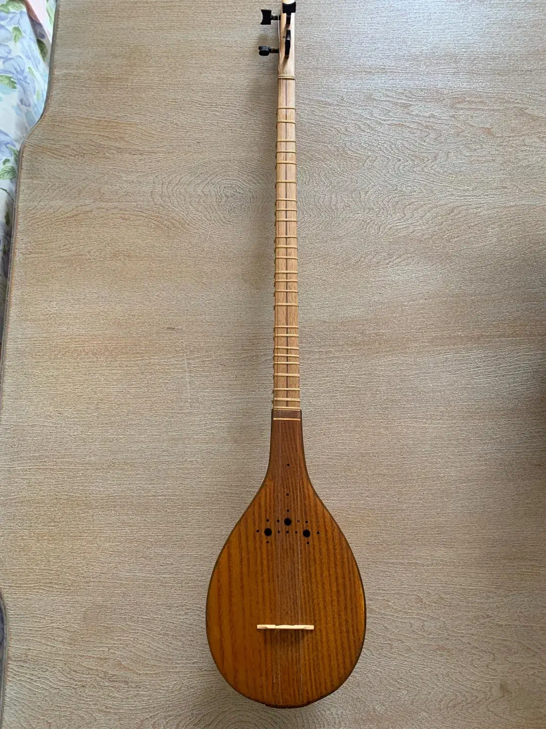 سه تار (برقی جانی)|سازهای سنتی|تهران, جردن|دیوار