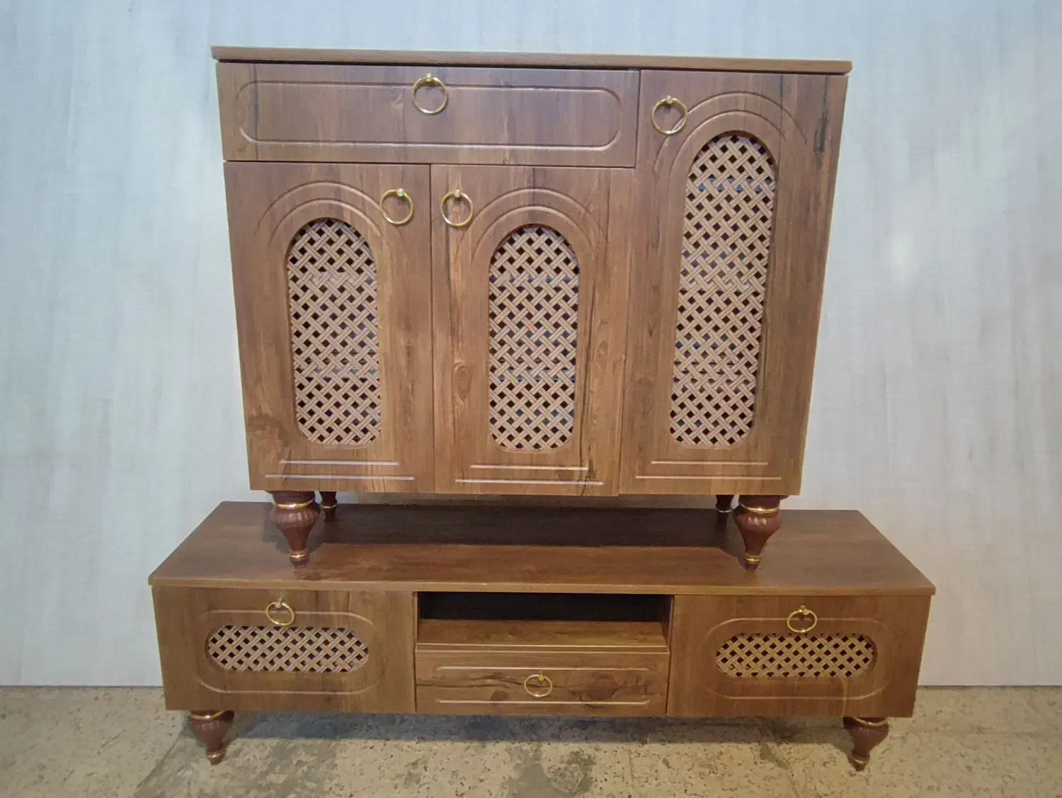 جاکفشی / میز تلویزیون ( حصیری )|جاکفشی، کمد، دراور|مشهد, ایثارگران|دیوار