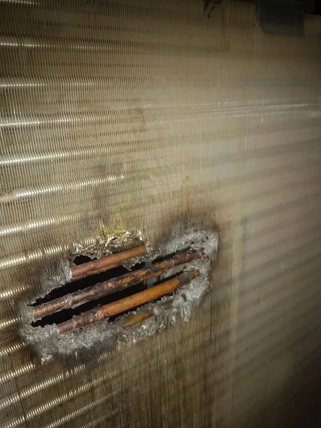 نصب وتعمیر اسپیلت،پکیج،ابگرمکن،کولرابی،گاز صفحه ای|خدمات پیشه و مهارت|زاهدان, |دیوار