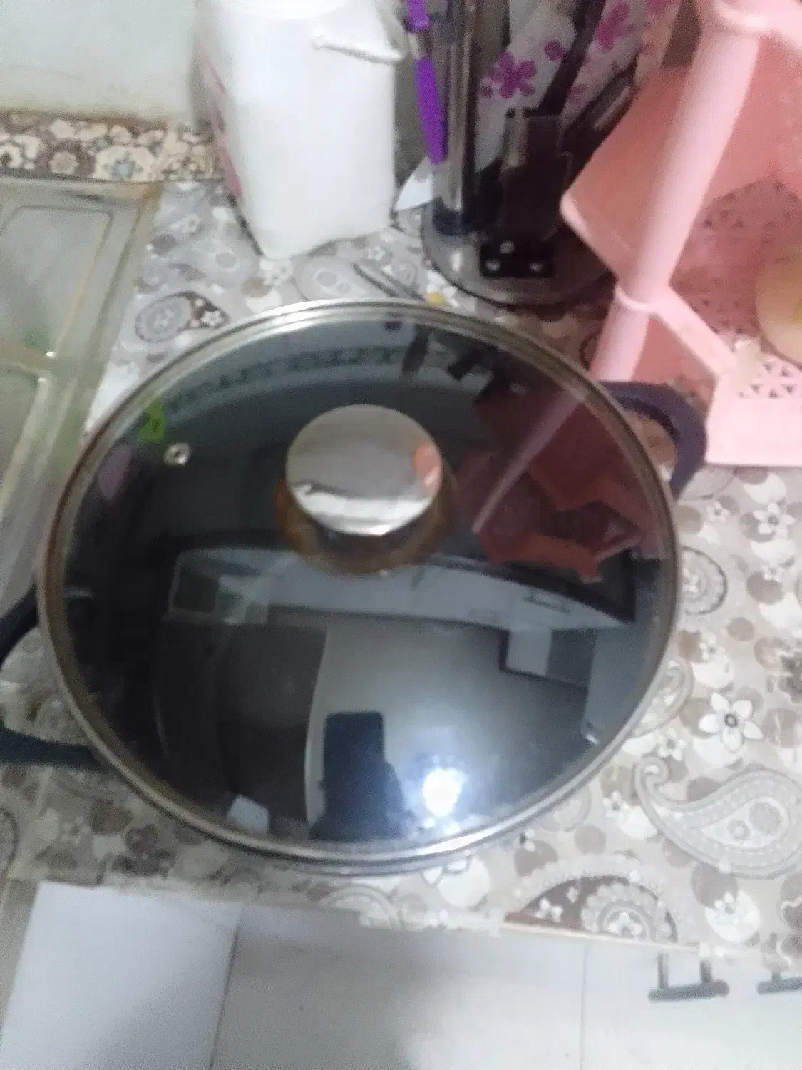 قابلمه چدن بزرگ درحده نو با کتری برقی نونو|ظروف پخت‌وپز|کرج, اخترآباد|دیوار