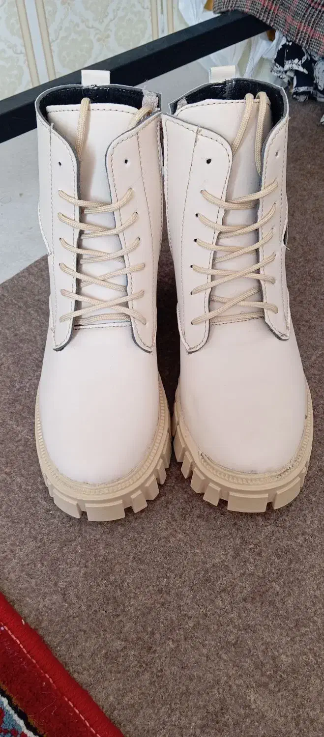 کفش|کیف، کفش، کمربند|بیرجند, |دیوار