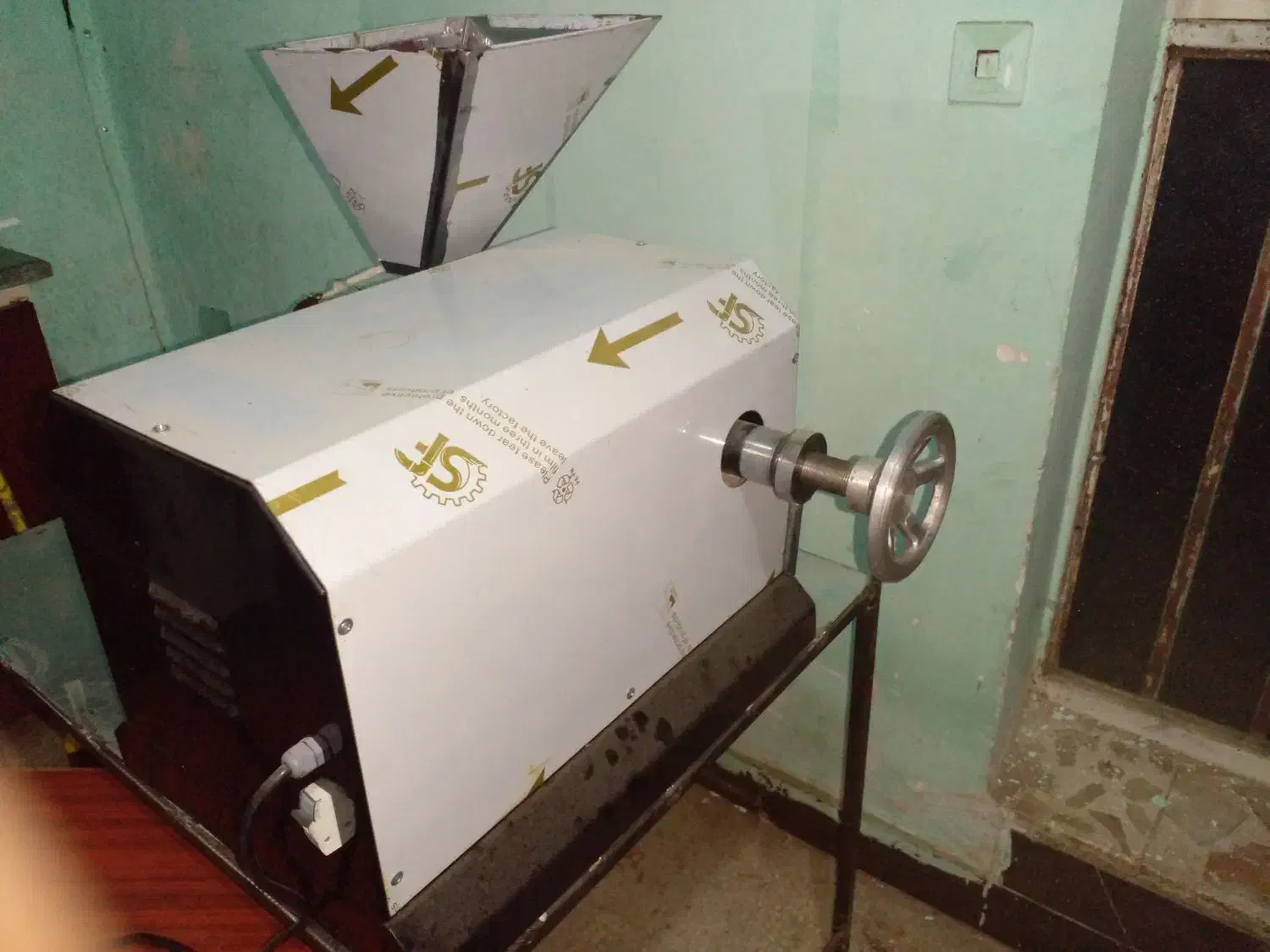 دستگاه روغنگیری|فروشگاه و مغازه|شیراز, گلشن|دیوار