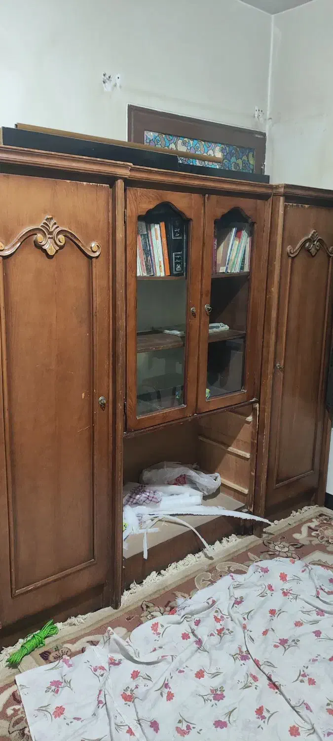 کمد لباسی وتیرن چوبی|جاکفشی، کمد، دراور|فولادشهر, B5|دیوار