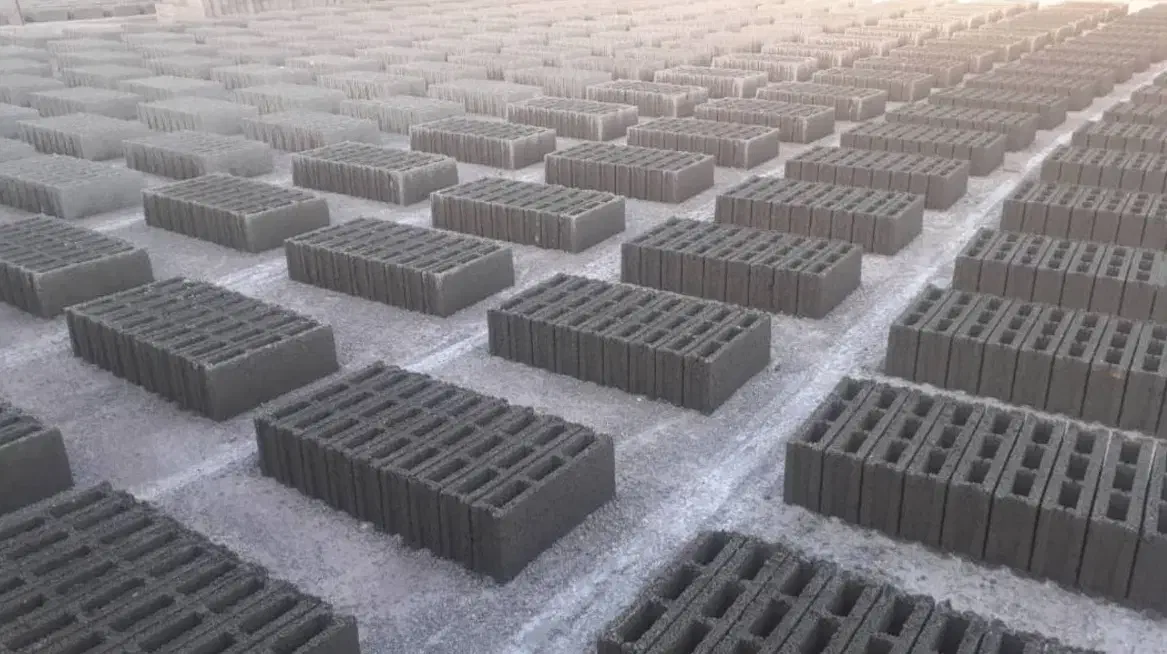 بلوک لیکا پرسی با پوکه انار سیمان تیپ ۲کرمان|عمدهفروشی|کرمان, |دیوار