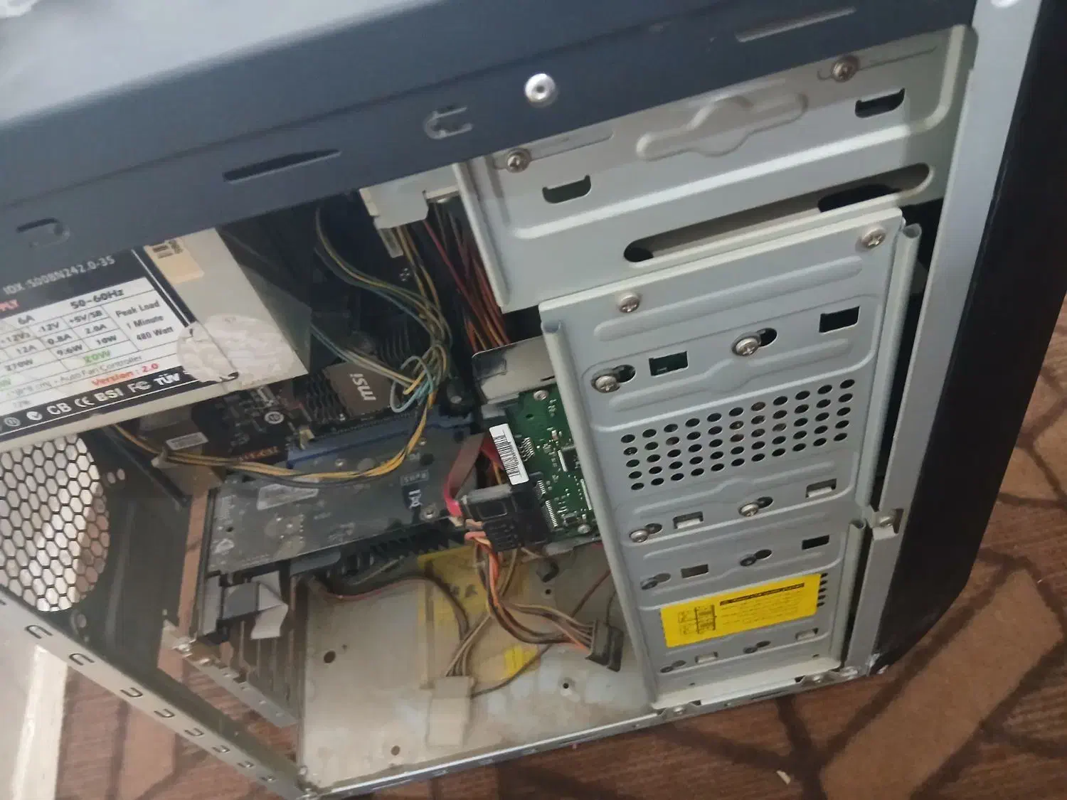 کیس کامپیوتر قدیمی|رایانه رومیزی|مشهد, شهرک امام هادی (شهرک غرب)|دیوار