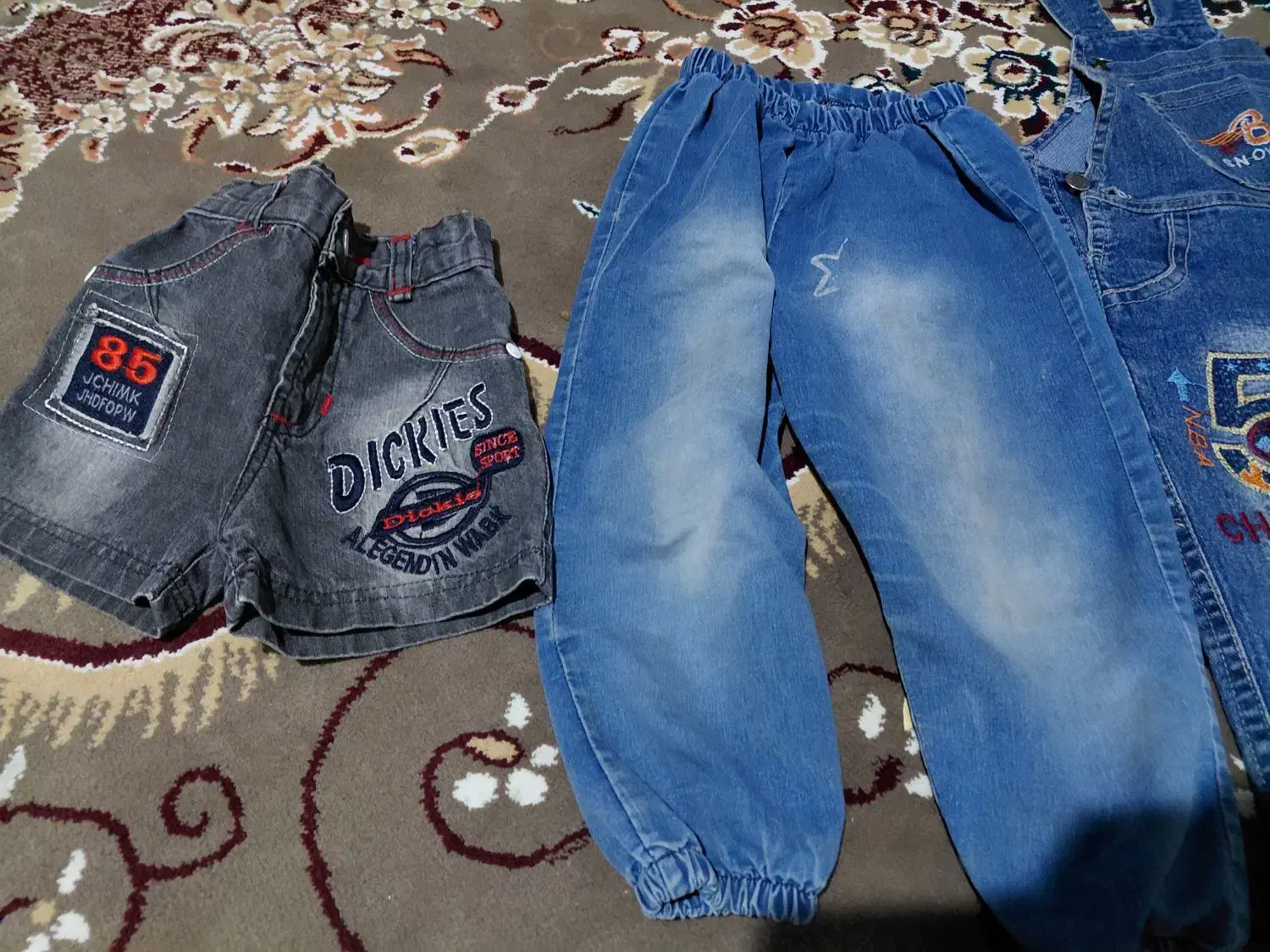 لباس|لباس|بیرجند, |دیوار