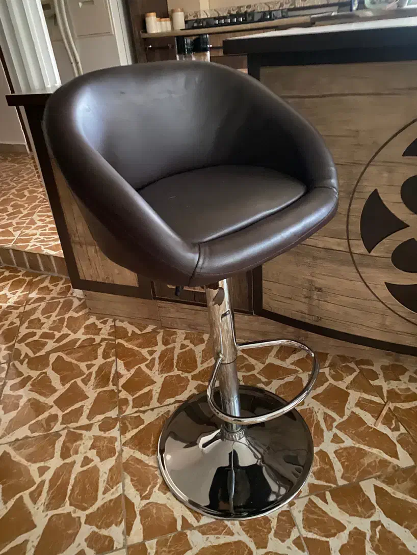 ۴ عدد صندلی میز نهارخوری سالم|میز و صندلی غذاخوری|رودسر, |دیوار